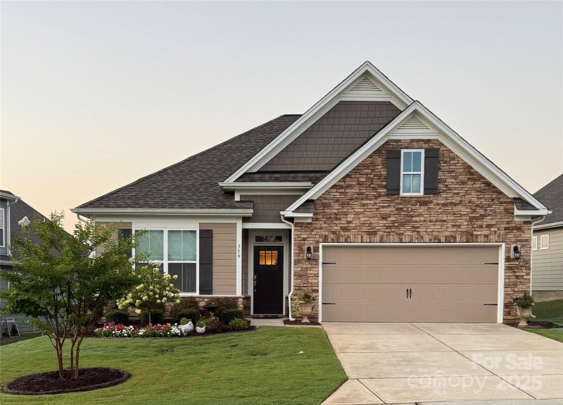 359 Secretariat Drive