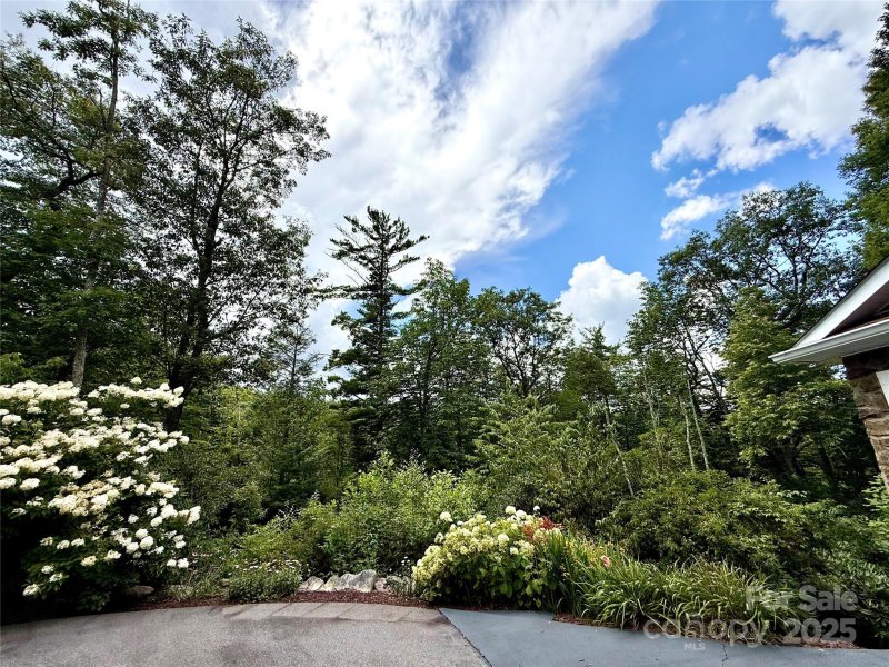 Property image 4 of 7230 Hideaway Lane in Gingercake Acres, Newland, NC 28657