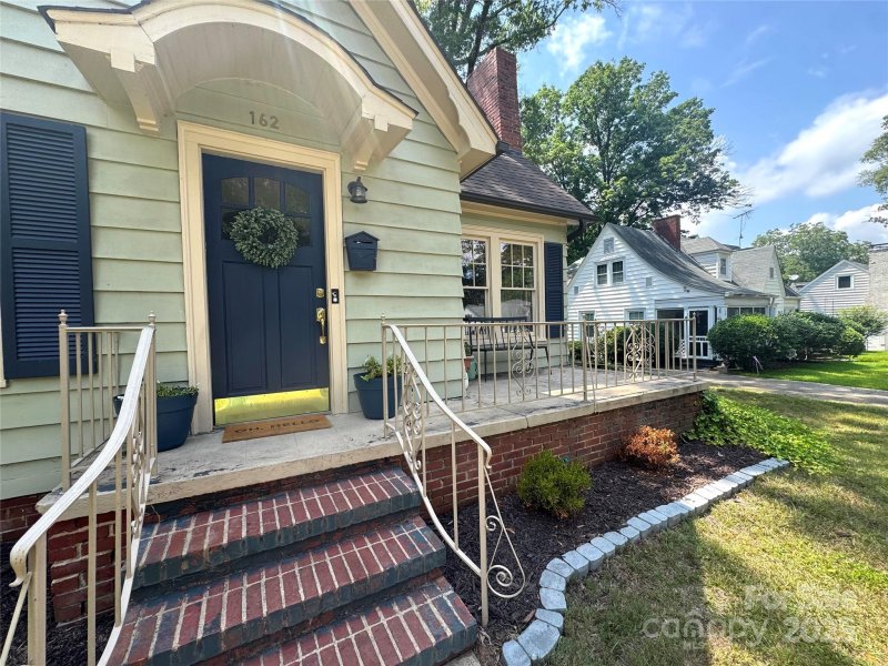 Property image 2 at 162 Se Louise Drive, Concord, NC 28025