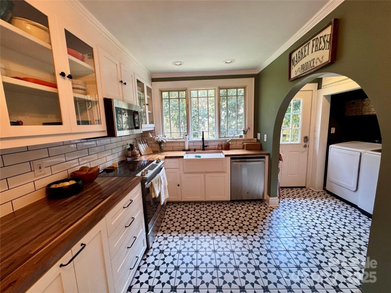 Property image 5 at 162 Se Louise Drive, Concord, NC 28025