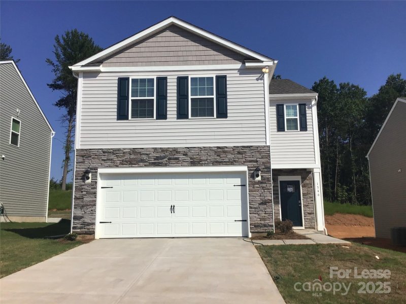 1346 37th Avenue Lane