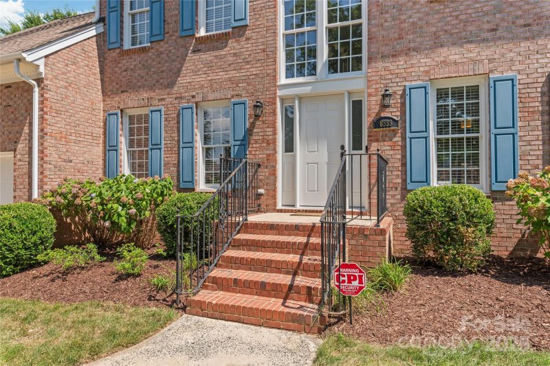 Property image 4 at 6533 Red Maple Drive, Charlotte, NC 28277
