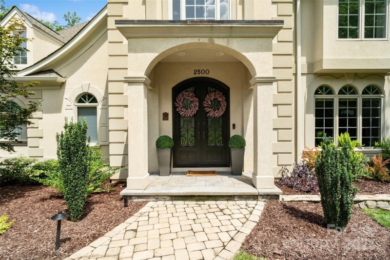 Property image 3 of 2500 Giverny Drive in Giverny, Charlotte, NC 28226