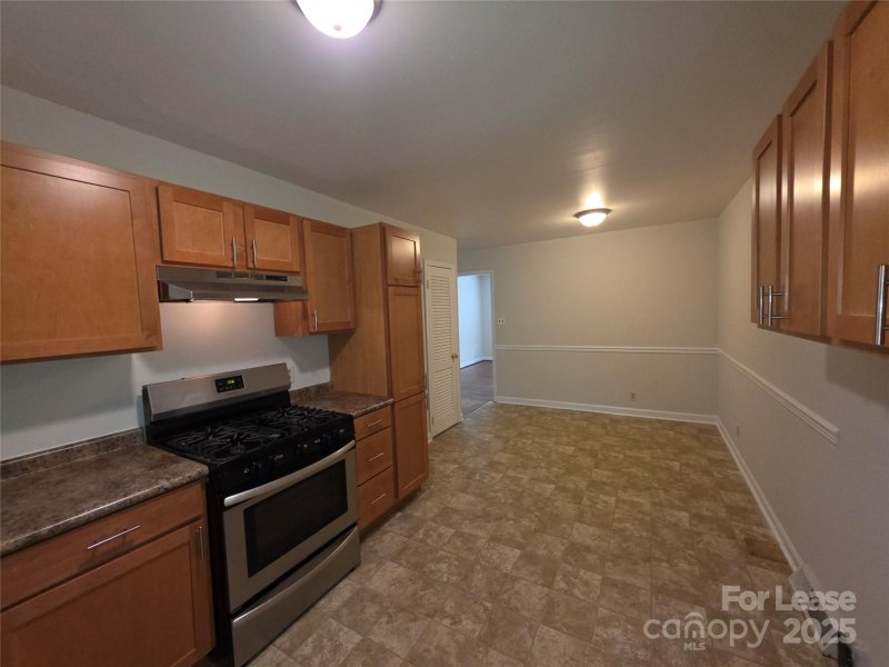 Property image 5 at 3721 Driftwood Drive, Charlotte, NC 28205