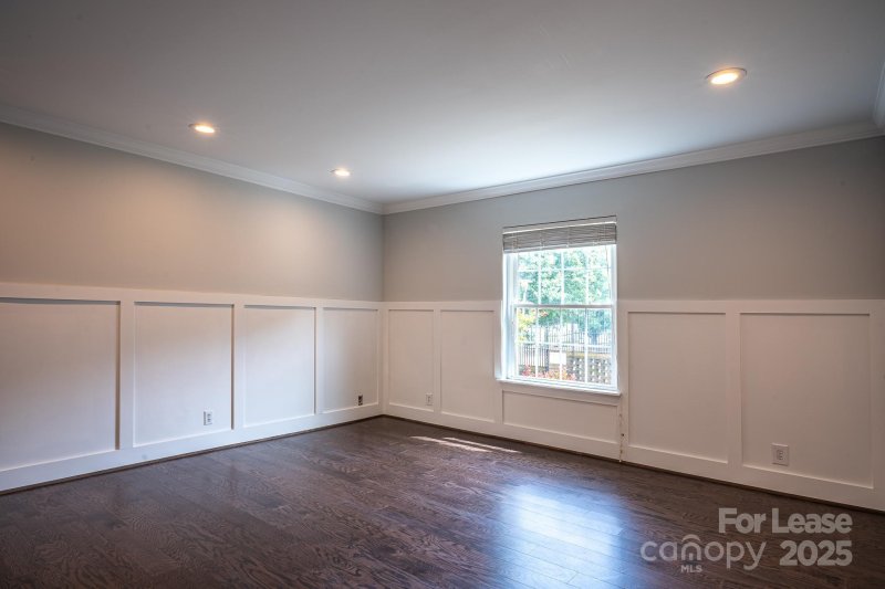 Property image 2 of 2626 Park Road in Dilworth, Charlotte, NC 28209