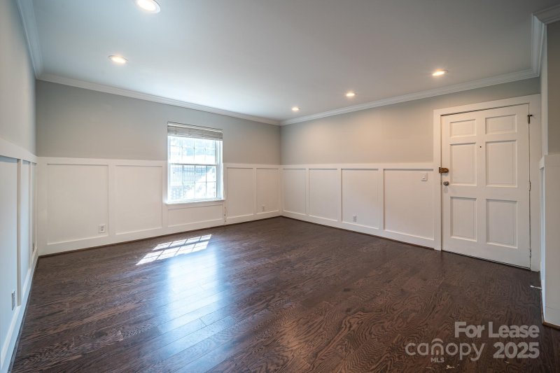 Property image 5 of 2626 Park Road in Dilworth, Charlotte, NC 28209