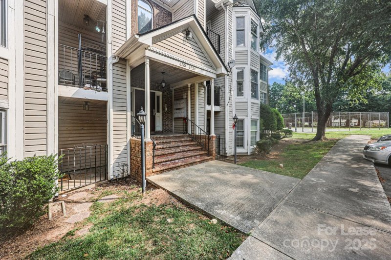 Property image 2 at 6203 Rosecroft Drive, Charlotte, NC 28215