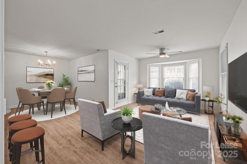 Property image 4 at 6203 Rosecroft Drive, Charlotte, NC 28215