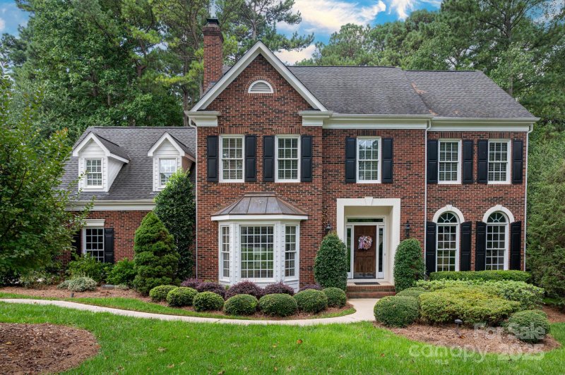 Property image 2 of 195 Cove Creek Loop in North Shore, Mooresville, NC 28117