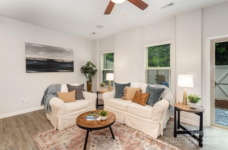 Property image 3 of 407 Park Meadows Drive in Park Meadows, Matthews, NC 28104