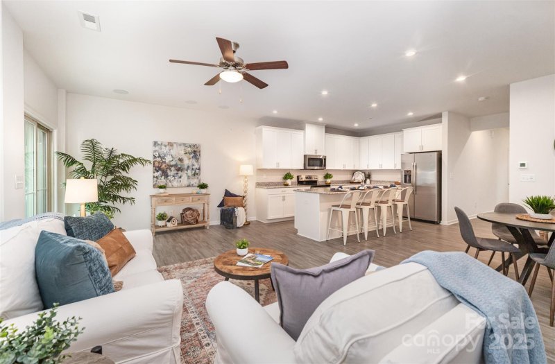 Property image 5 of 407 Park Meadows Drive in Park Meadows, Matthews, NC 28104