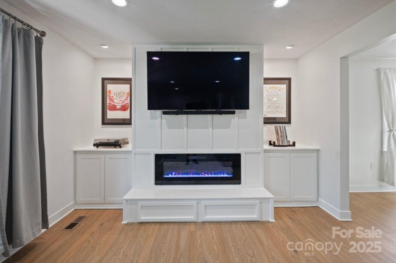 Property image 5 of 5703 Valley Field Road in Homestead, Hickory, NC 28602