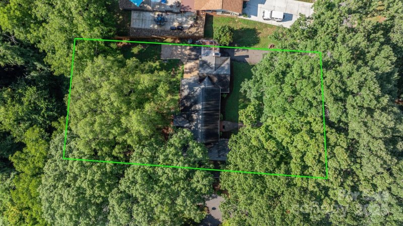 Property image 4 at 1615 Brentwood Drive, Newton, NC 28658