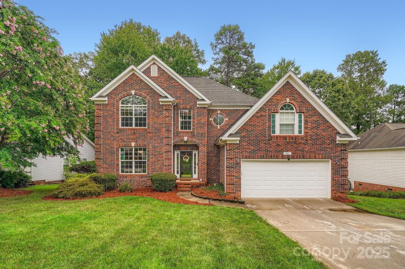 141 Broken Pine Lane