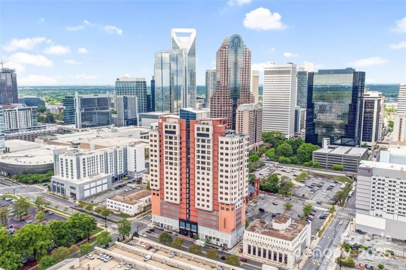 Property image 3 at 222 S Caldwell Street, Charlotte, NC 28202