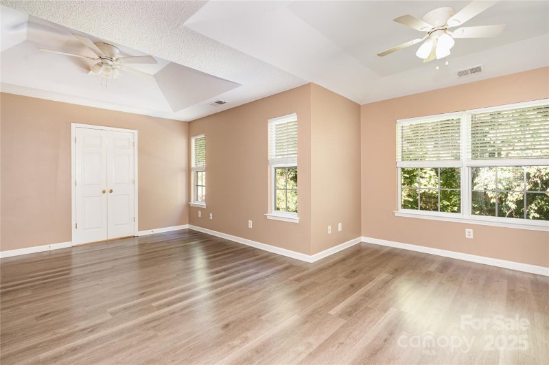 Property image 4 of 7613 Lullwater Cove in Henderson Park, Huntersville, NC 28078