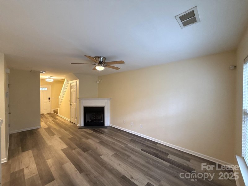 Property image 3 of 10012 University Park Lane in University Heights, Charlotte, NC 28213