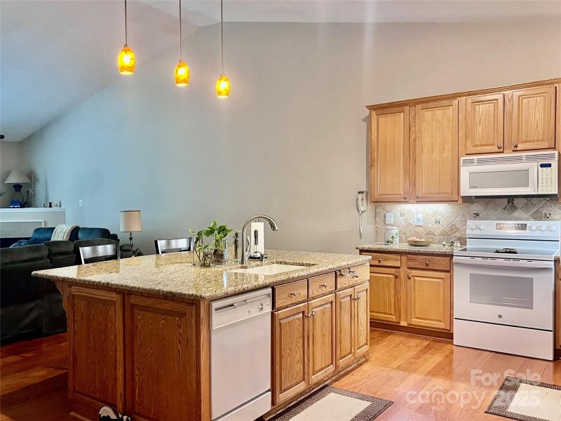 Property image 5 of 4705 Willow Glen Road in Rocky River Crossing, Harrisburg, NC 28075