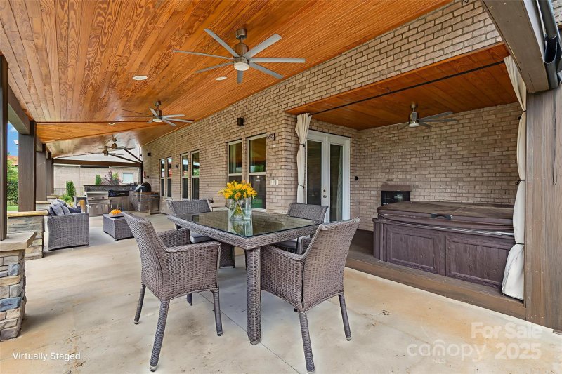 Property image 2 of 4071 Thames Circle in The Preserve At Riverchase, Fort Mill, SC 29715