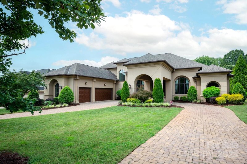 4042 Blossom Hill Drive