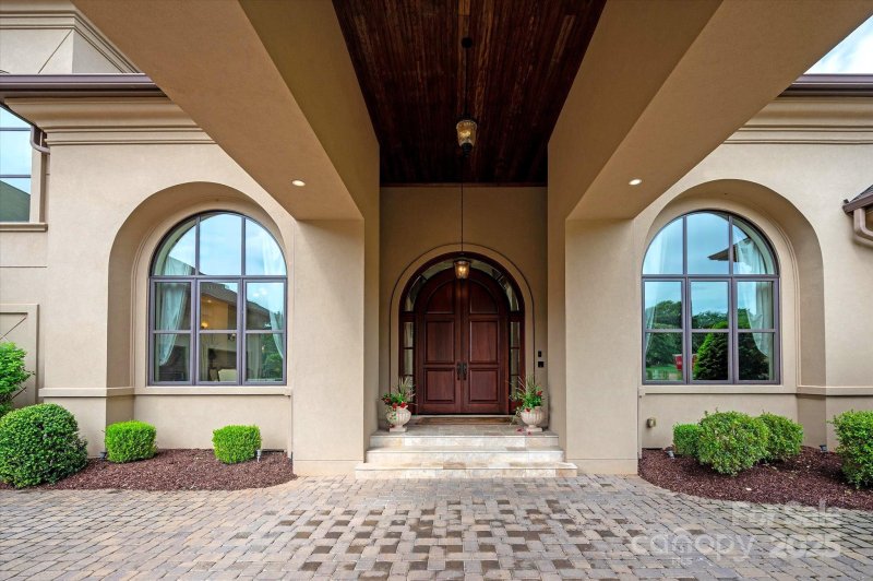 Property image 3 at 4042 Blossom Hill Drive, Matthews, NC 28104