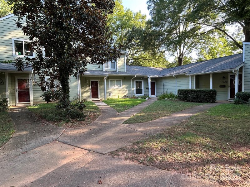 Property image 3 of 1034 Sardis Cove Drive in Sardis Cove, Charlotte, NC 28270