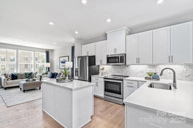 Property image 5 of 1324 Gleason Way in South Tryon Townhomes, Charlotte, NC 28217