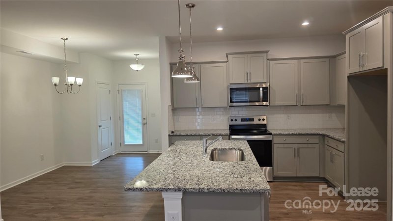 Property image 3 of 10033 Guardian Drive in Pringle Towns, Charlotte, NC 28273