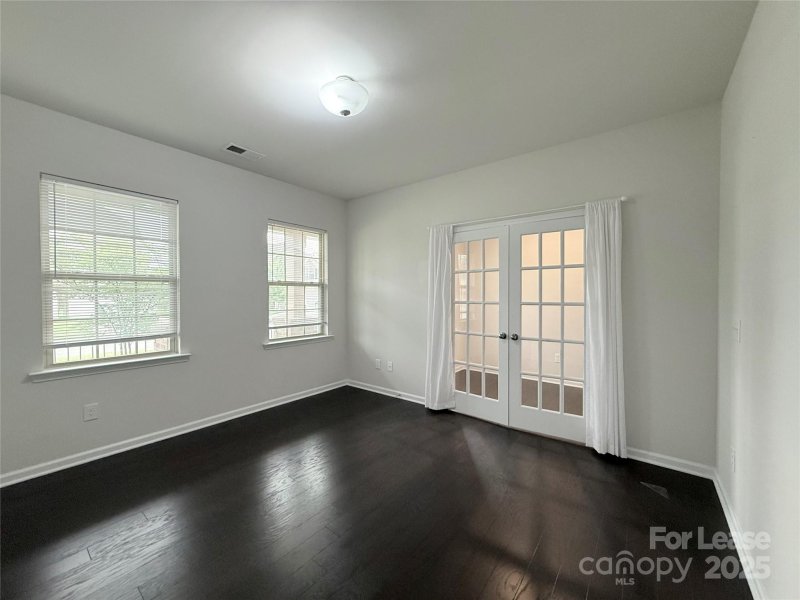 Property image 5 of 17508 Snug Harbor Road in The Palisades, Charlotte, NC 28278