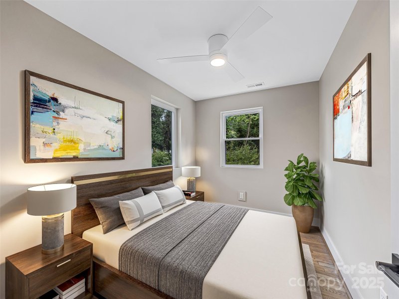 Property image 3 of 162 Courtland Place in Montford, Asheville, NC 28801