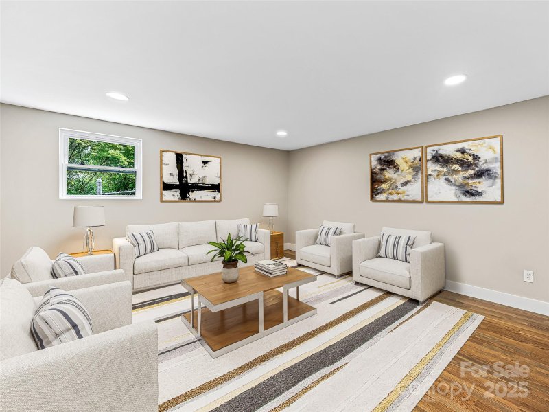 Property image 4 of 162 Courtland Place in Montford, Asheville, NC 28801