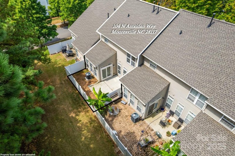 Property image 3 at 104 N Arcadian Way, Mooresville, NC 28117