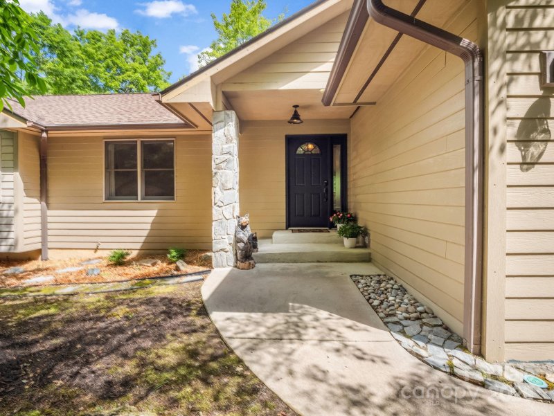 Property image 4 at 603 Kanasgowa Drive, Brevard, NC 28712