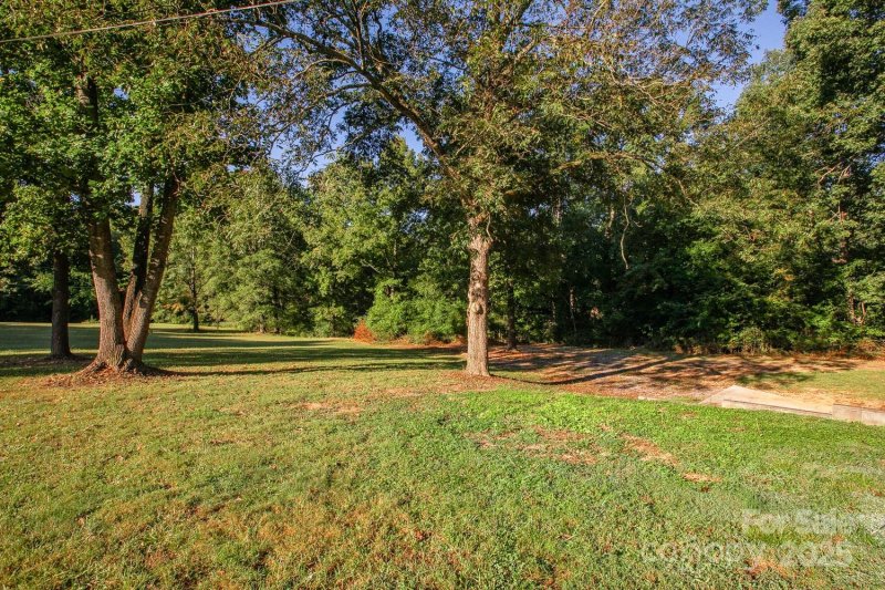 Property image 3 at 2148 Marwood Lane, Albemarle, NC 28001