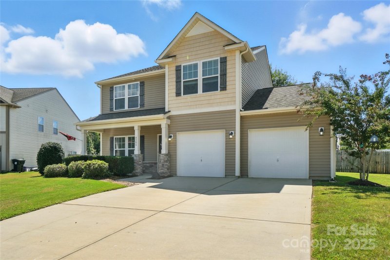 Property image 2 of 4306 Penrose Court in Oaks At Clover, Clover, SC 29710
