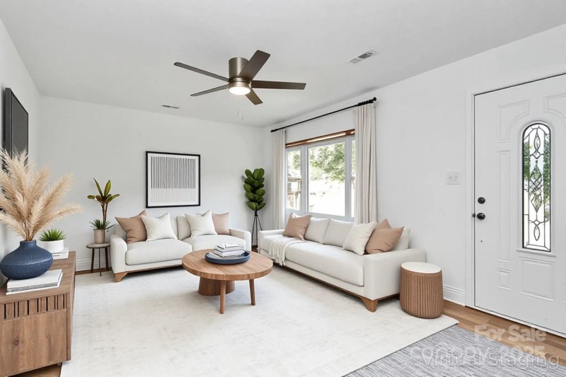 Property image 3 at 3915 Crestridge Drive, Charlotte, NC 28217