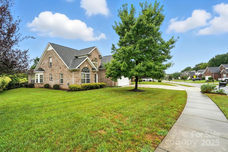 Property image 3 at 816 Treva Anne Drive, Concord, NC 28027