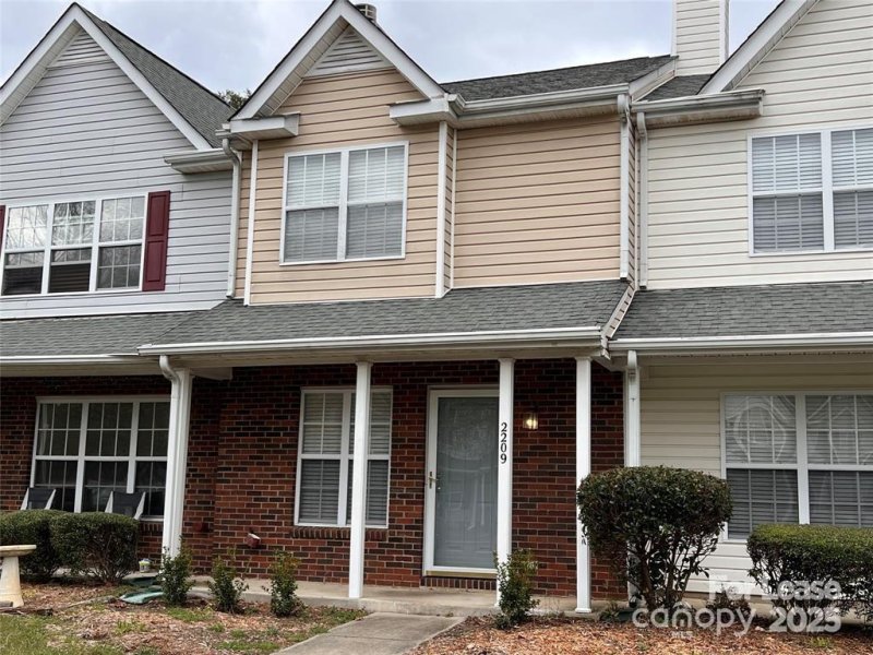 Property image 2 at 2209 Cigar Court, Charlotte, NC 28273