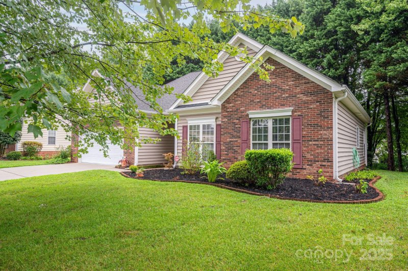 Property image 2 at 1638 Iverness Court, Gastonia, NC 28056