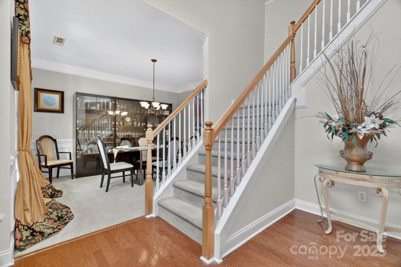 Property image 5 of 10341 Montrose Drive in Highland Creek, Charlotte, NC 28269