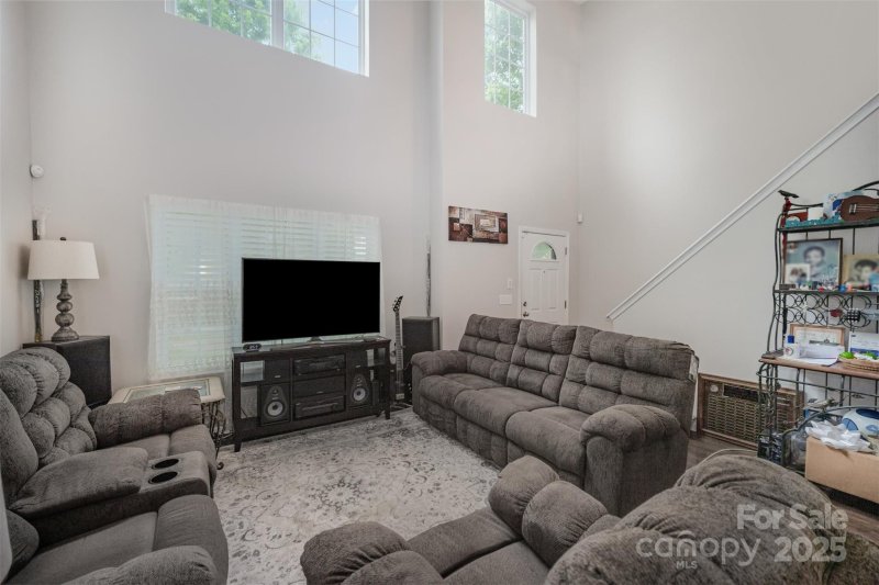 Property image 4 of 3037 Summerfield Ridge Lane in Summerfield, Matthews, NC 28105