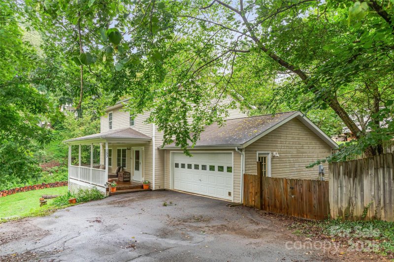 Property image 2 at 153 Hudson Street, Asheville, NC 28806