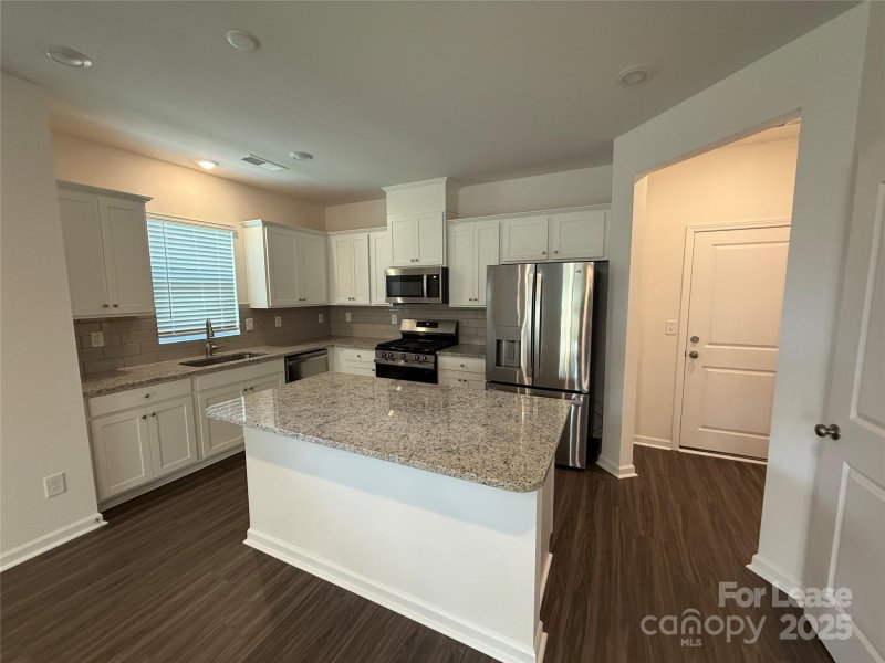 Property image 5 of 3204 Lilac Grove Drive in Aberdeen, Charlotte, NC 28269