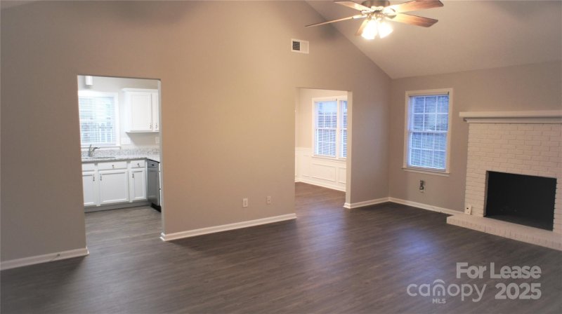 Property image 4 at 423 Long Creek Parkway, Charlotte, NC 28214