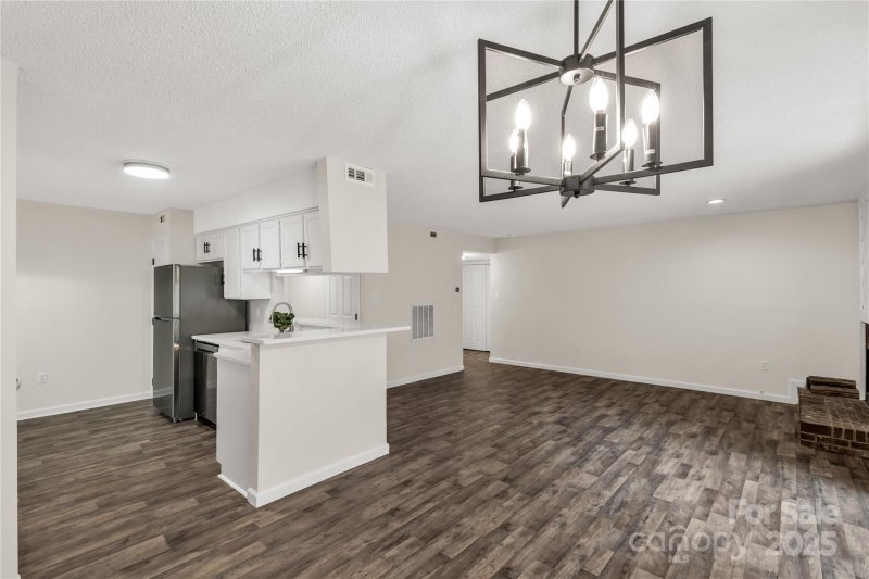 Property image 4 at 7205 Winery Lane, Charlotte, NC 28227