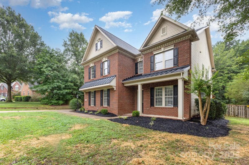 Property image 4 of 4204 Belle Meade Circle in Belle Meade, Belmont, NC 28012