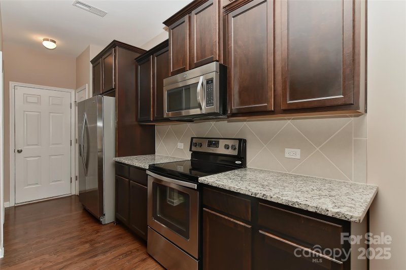 Property image 4 of 10137 Sam Meeks Road in Parkway Crossing, Pineville, NC 28134