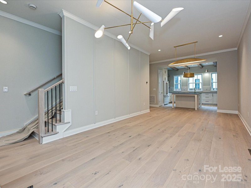 Property image 5 of 4121 Selwyn Walk Court in Myers Park, Charlotte, NC 28209