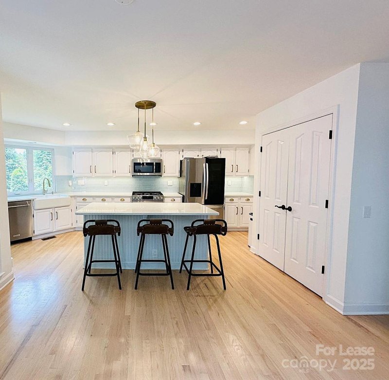 Property image 2 at 1957 Dugan Drive, Charlotte, NC 28270