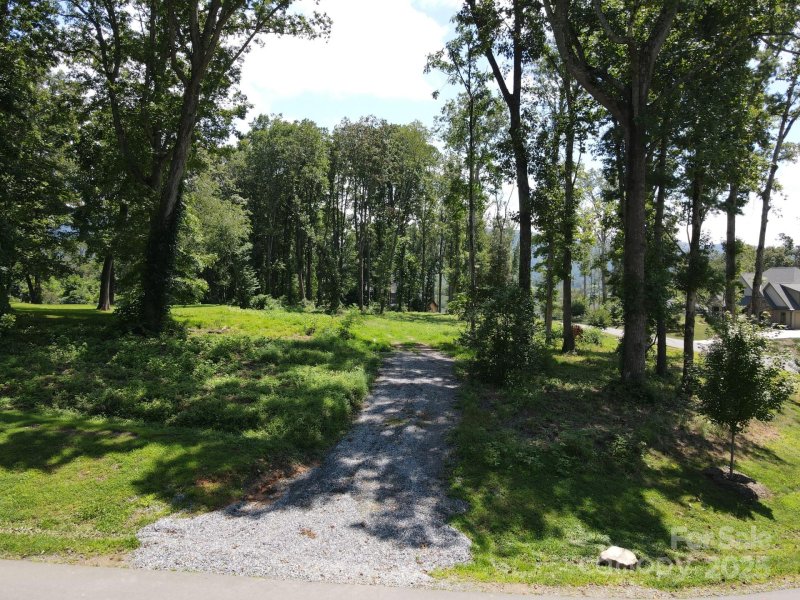 Property image 3 at 105 Annabelle Linn Drive, Fairview, NC 28730